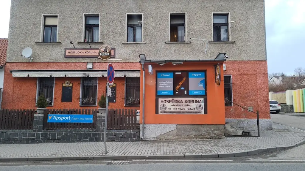 Hospůdka Koruna restaurant in Velké Popovice