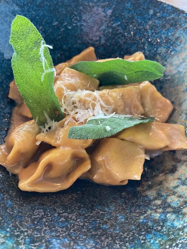 Ana Romero_La Bottega Oaks Deli Bistro_Velké Popovice_review