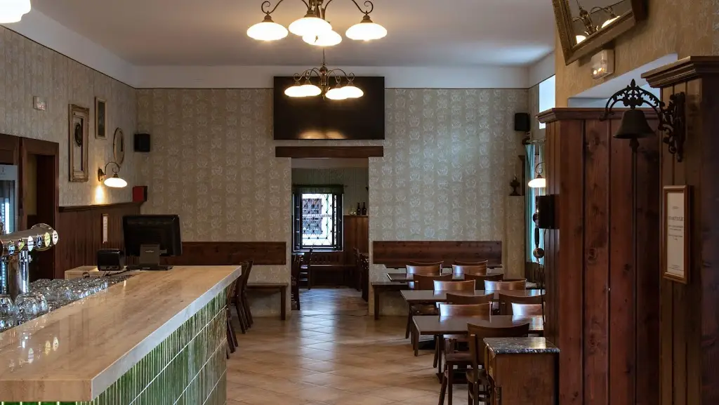 Hospoda Na dobrým místě restaurant in Úvaly