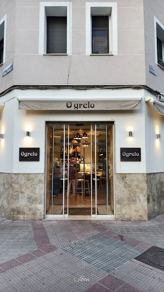 ibnu syena alfitra_Restaurante Ogrelo_Bernartice_review