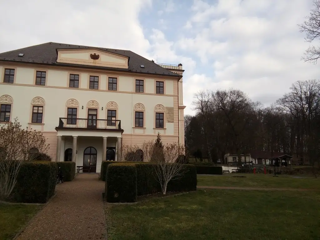 Cyklo-nanuk samoobsluha_Týnec nad Sázavou_slider_image_3