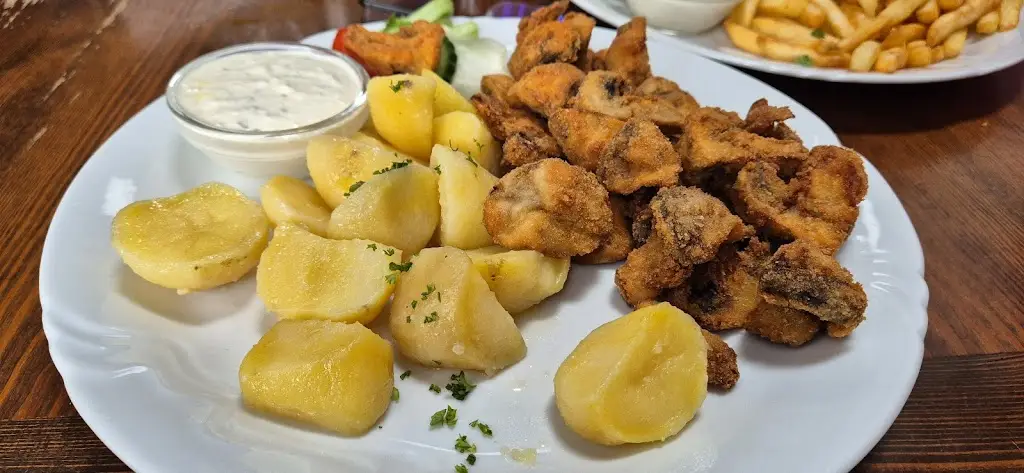 Češnovická hospoda_Ševětín_slider_image_3