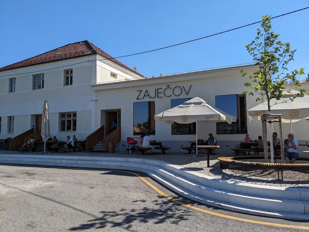 Hostinec Lidový dům_Zaječov_slider_image_3