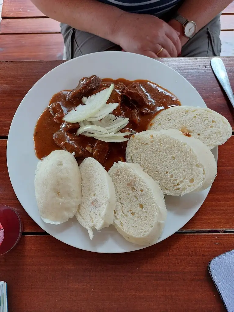 David Wright_Restaurace U Libuše_Veltrusy_review