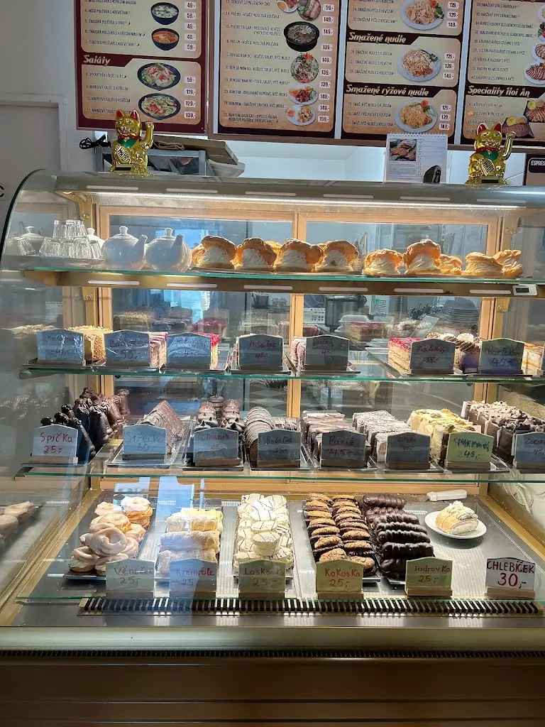 C&T Restaurance ristorante a Veltrusy