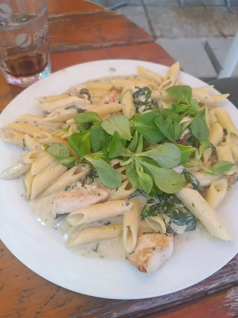 Zámecká restaurace_Veltrusy_slider_image_2