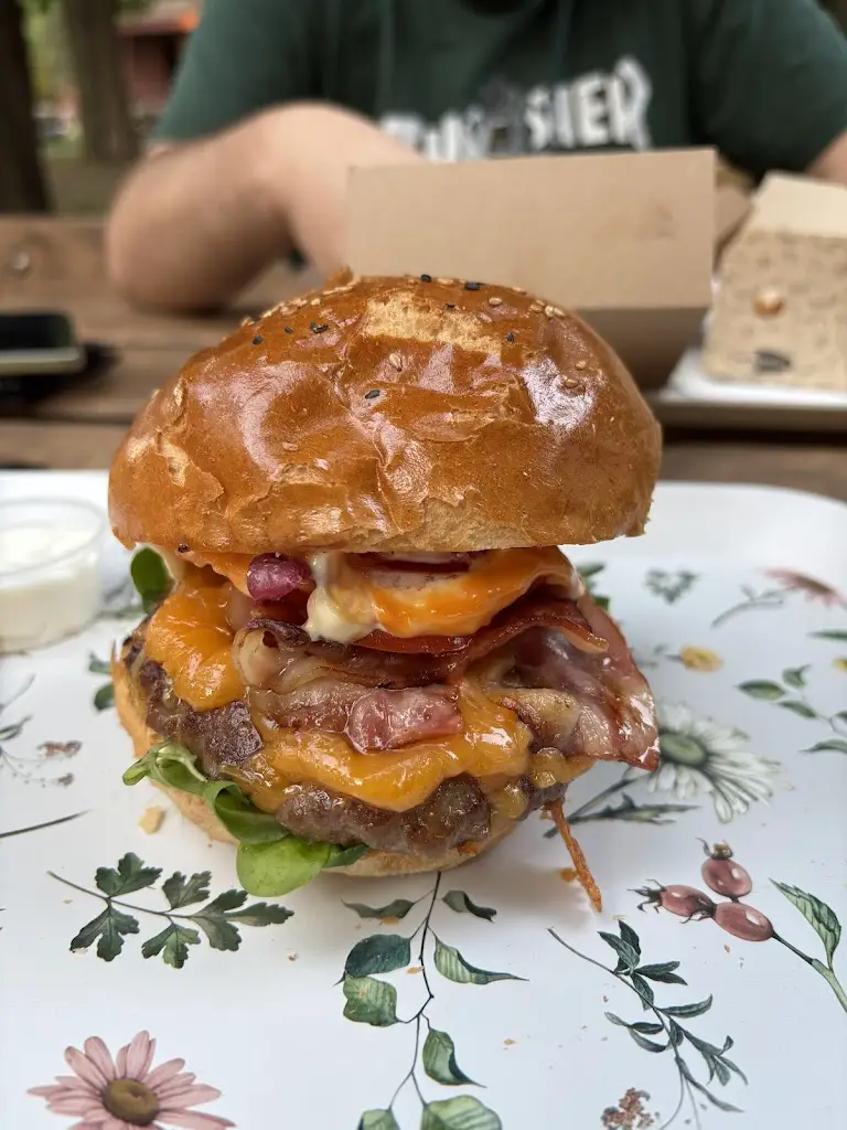 Lucie Filipová_Bistro u kempu Obora_Veltrusy_review