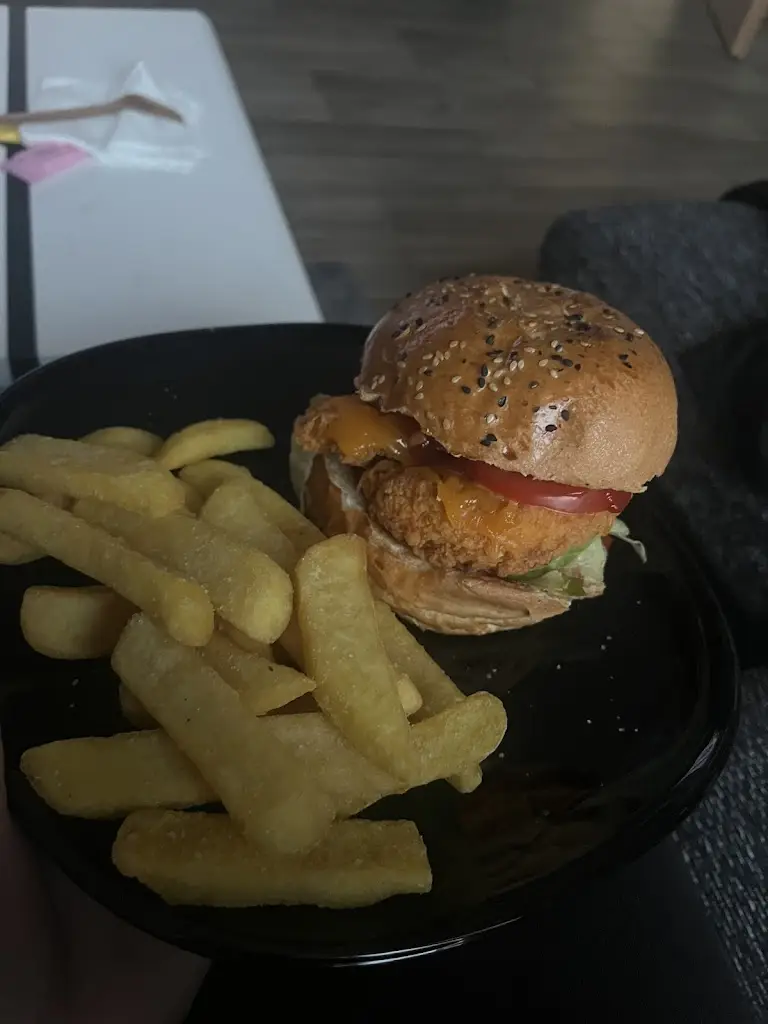 Sabi Werthaim_Bistro u kempu Obora_Veltrusy_review