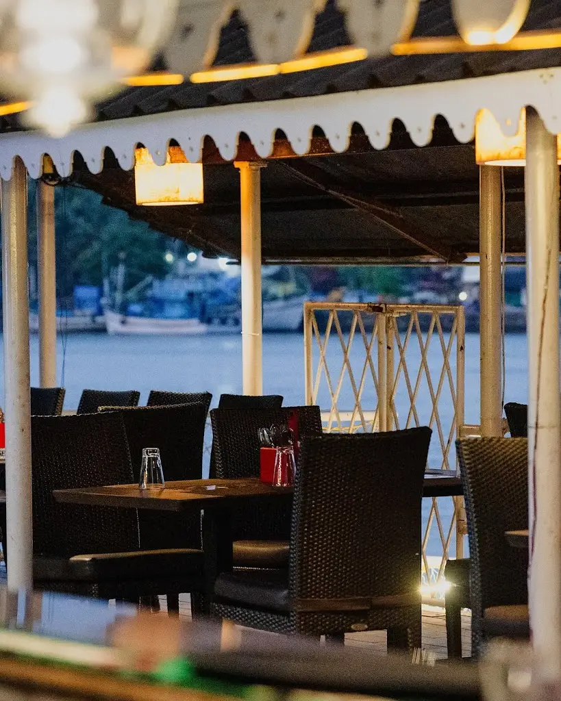 The Fishermans Wharf restaurant in Velim