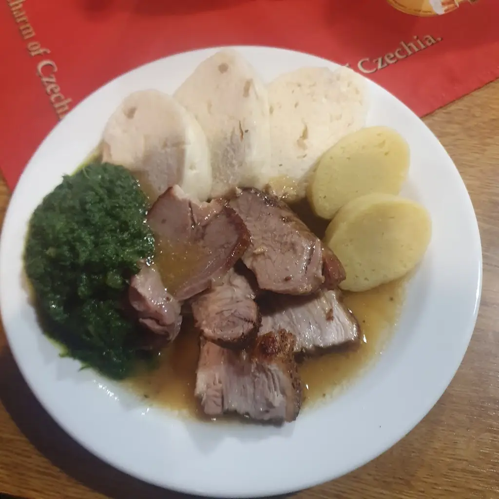 Vlastimil Danek_U Švarců_Zásmuky_review