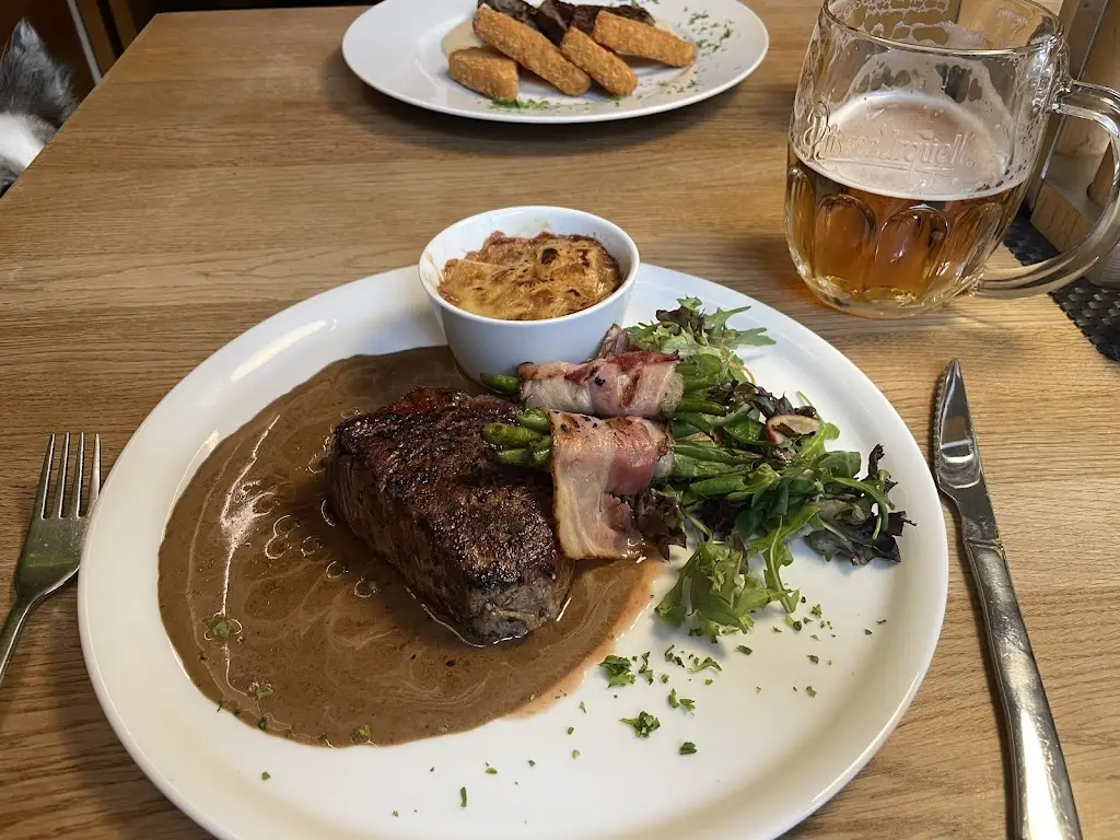 Restaurace Zeland_Zeleneč_slider_image_3