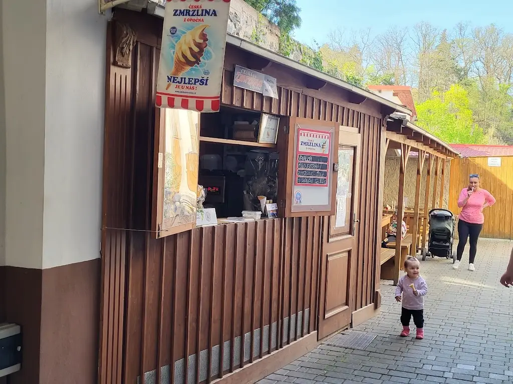 Hospůdka U Kosů restaurant in Žleby