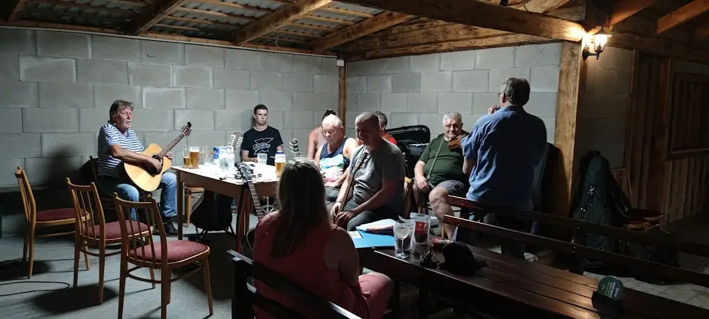 Frantisek Gif Scholze_Hospůdka SK Předonín_Bechlín_review