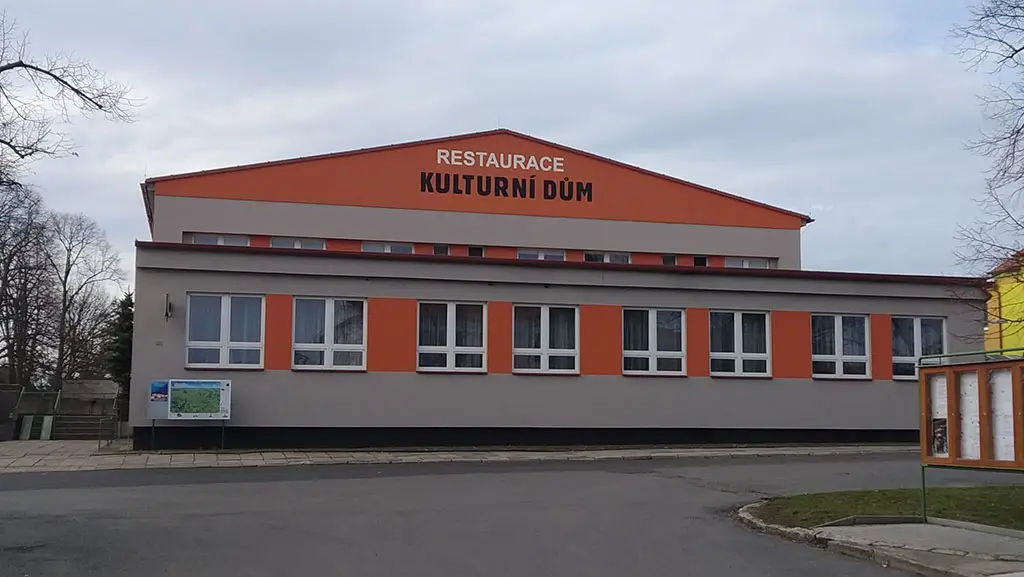 Kulturní dům Žiželice restaurant in Žiželice