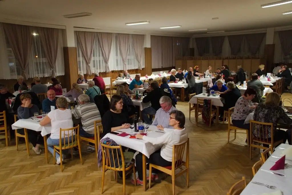 Kulturní dům Žiželice_Žiželice_slider_image_3