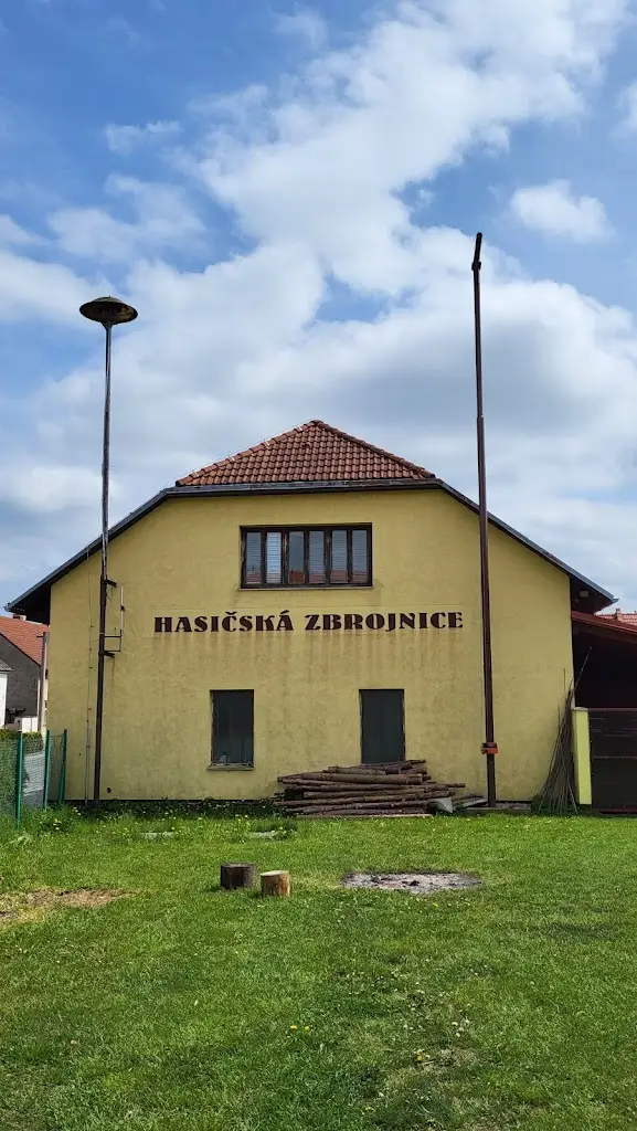 JSDH Žiželice restaurant in Žiželice