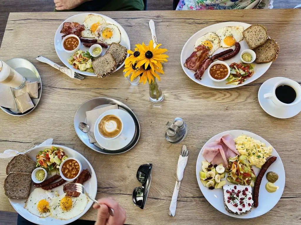 Evgenia Molchina_Sympl - Bistro & Káva_Vlašim_review