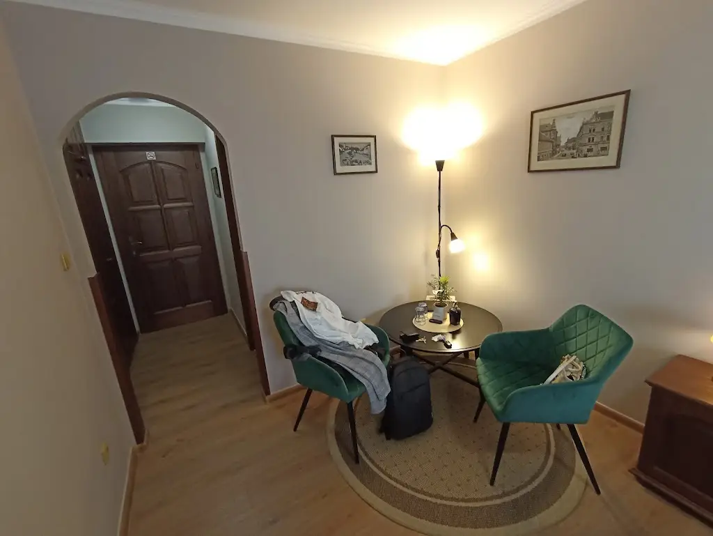 Luke Kurp_Restaurace Penzion Silvie_Vlašim_review