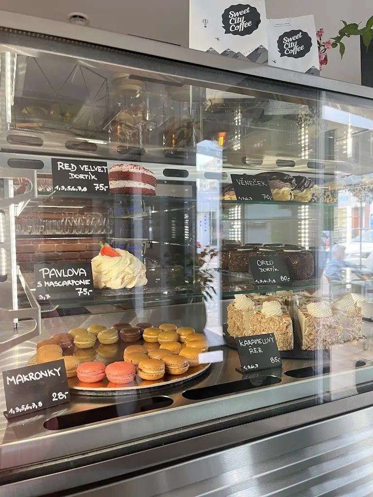 ying Imyour_Kavárna Ulička_Vlašim_review