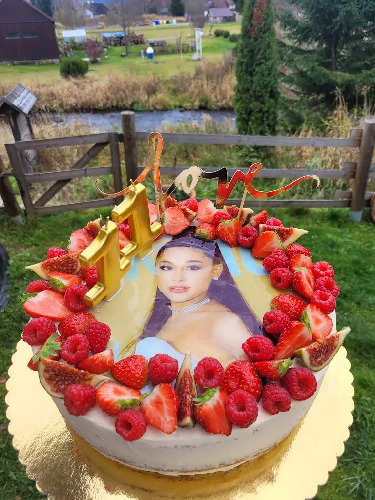 Café & Snack Madam Čokoláda_Borová Lada_slider_image_3