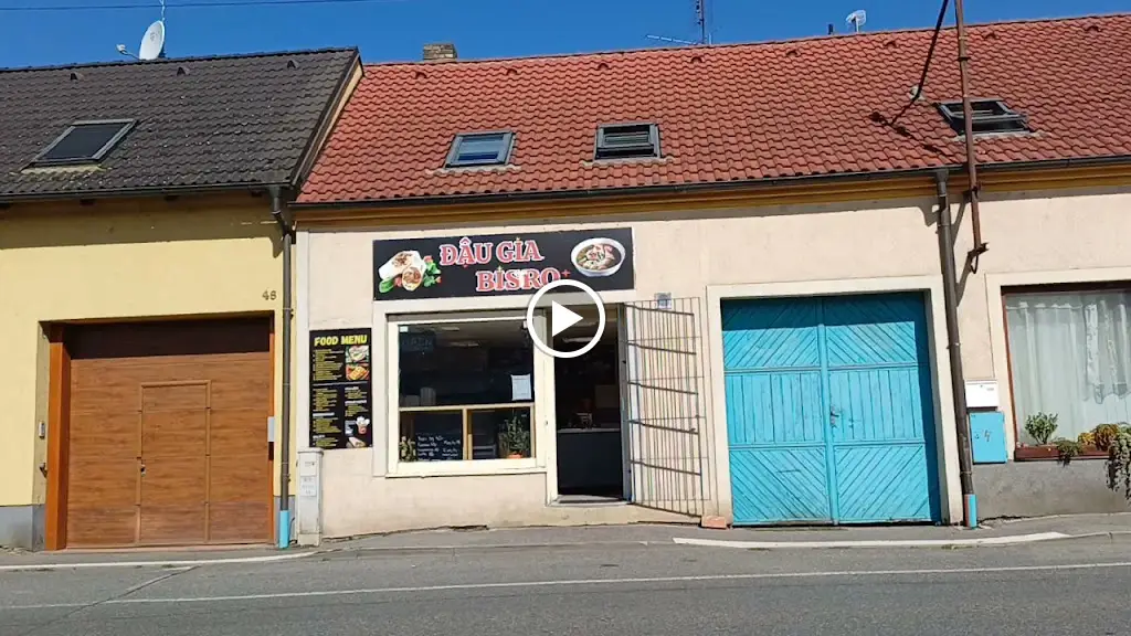 Bistro ĐẬU GIA restaurant in Žebrák