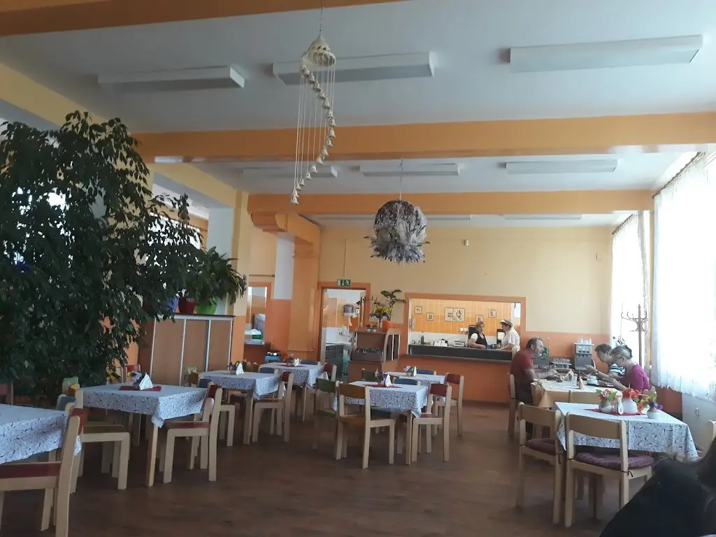 Školní jídelna Benešov nad Ploučnicí_Benešov nad Ploučnicí_slider_image_1