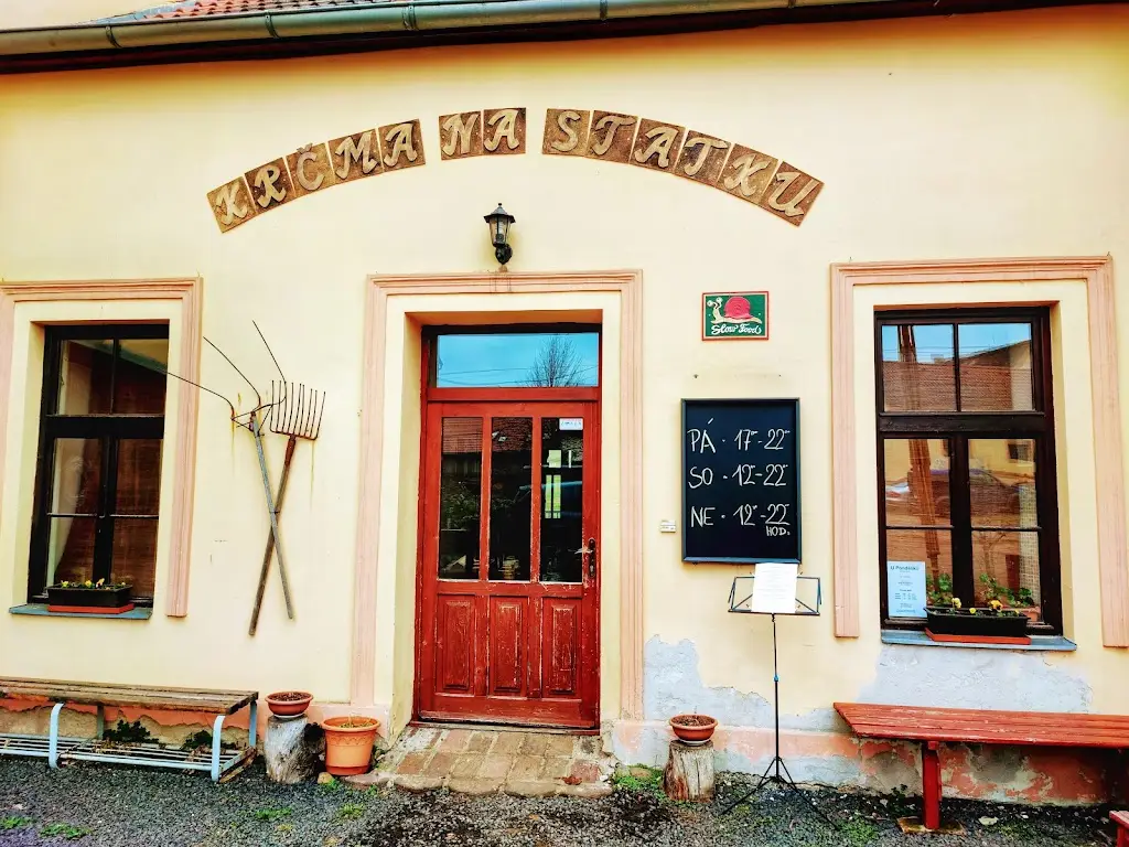 Miloš Nekola_Krčma Na statku_Bystřany_recensione