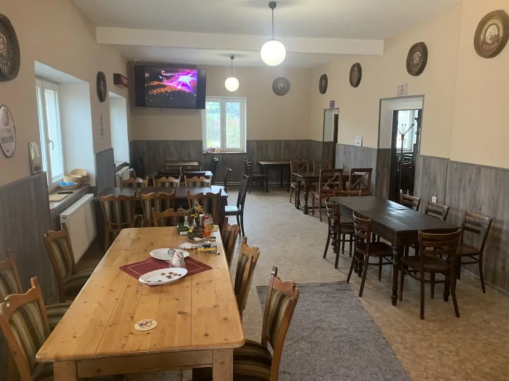 Hospoda Na Růžku ristorante a Bystřany