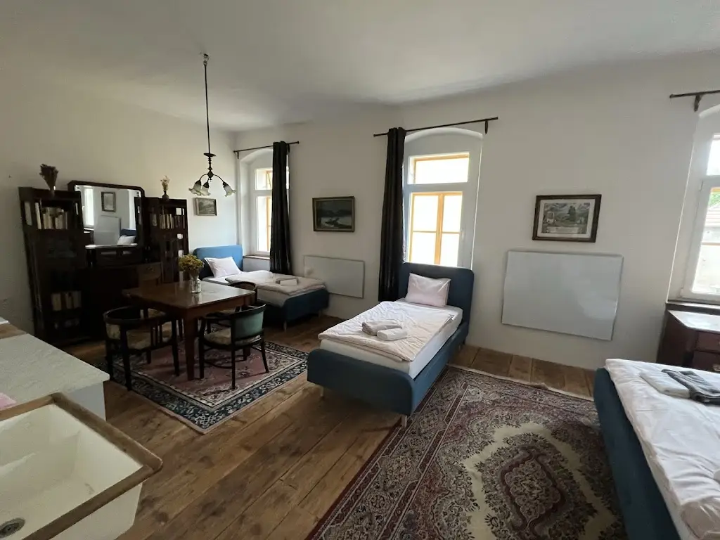 Tereza Šimáčková_Penzion Sborovna_Zbraslavice_review