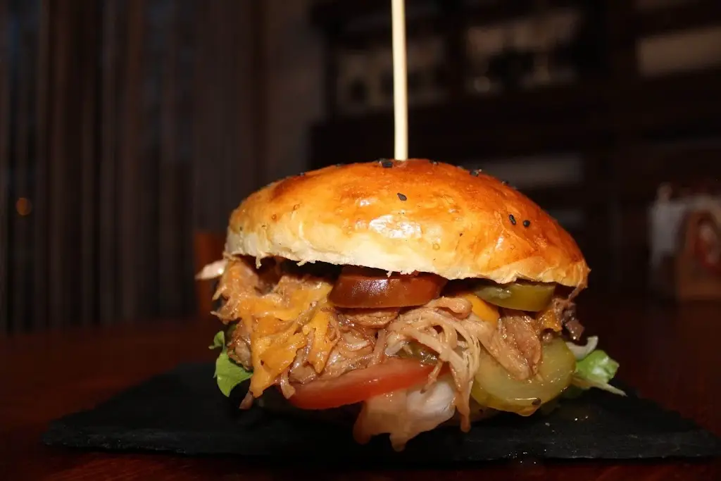 Bistro & Burger_Zbraslavice_slider_image_2