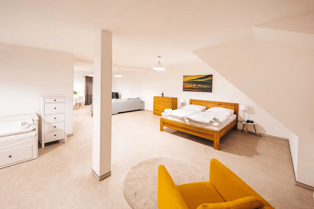 Dvůr Perlová voda_Budyně nad Ohří_slider_image_3