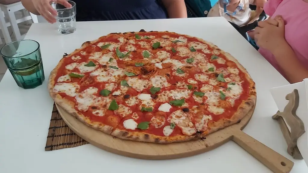 Petr Škorec_Pizza Caffé Terra_Budyně nad Ohří_review