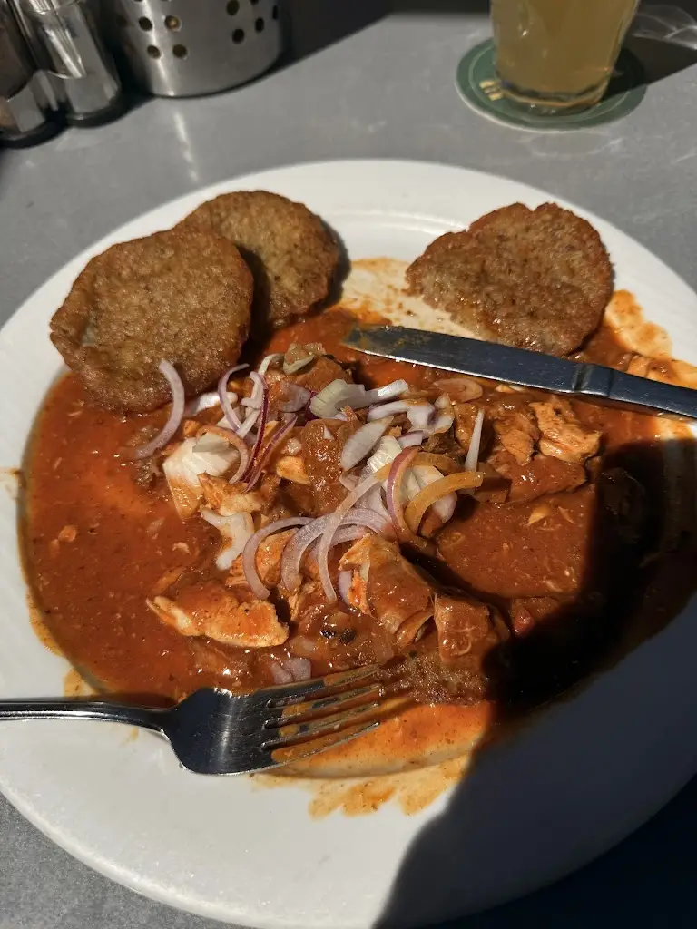 michal mares_Penzion - Restaurace Na Mýtě_Sezimovo Ústí_review