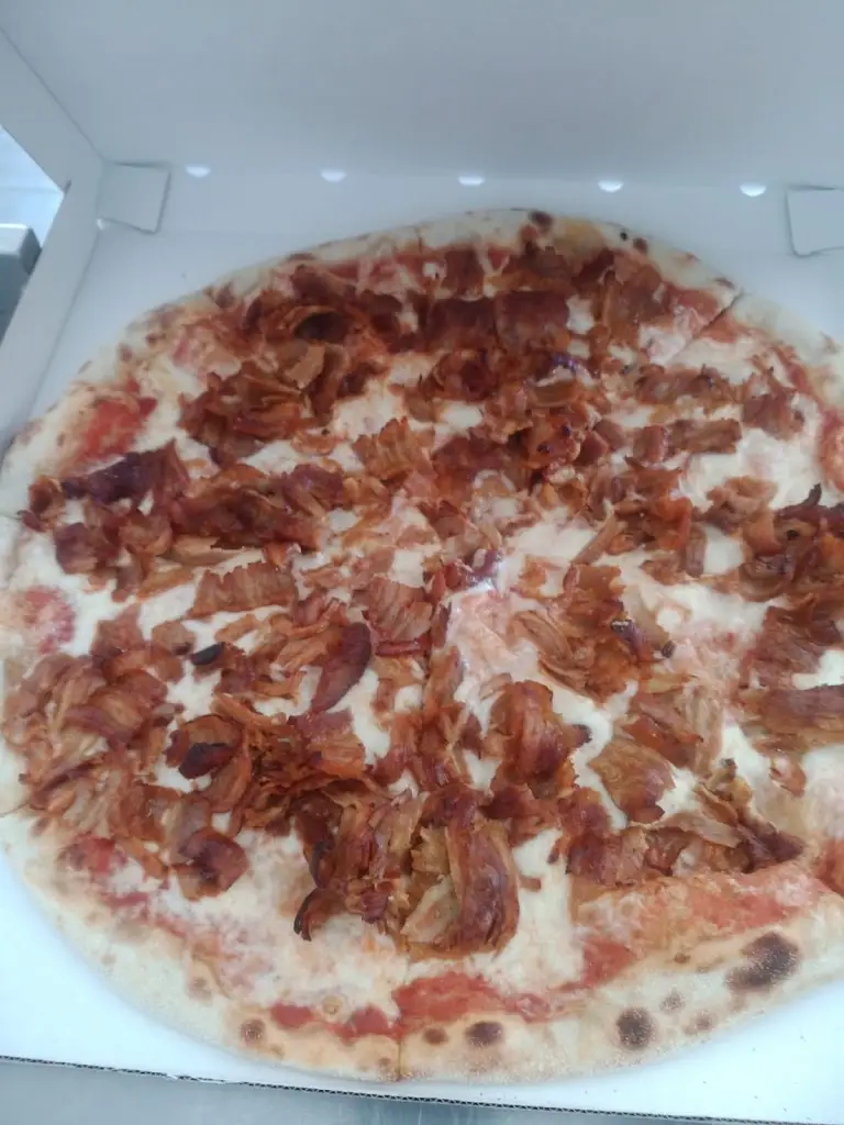 Lenka Yüksek_Kebab & Pizza u Turka z Alanya_Zruč nad Sázavou_review