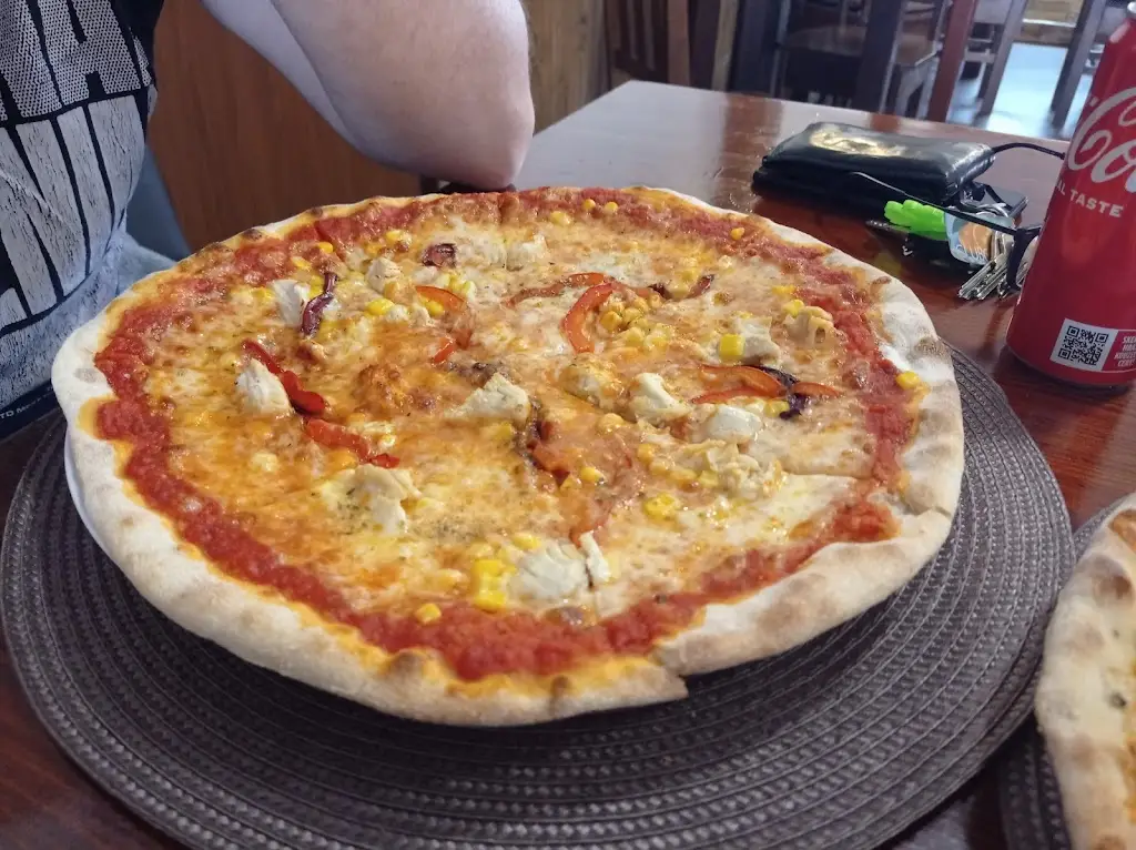 Klára Petrášková_CHABA fast food & pizzeria_Chabařovice_review