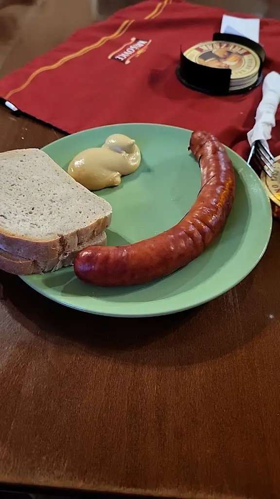 Jiří Filipovský_Nádražní restaurace_Bohušovice nad Ohří_review