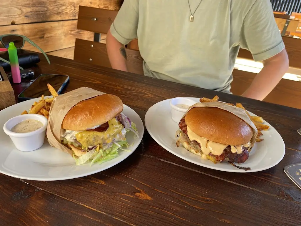 PIJÁNO PUB_Bohušovice nad Ohří_slider_image_3