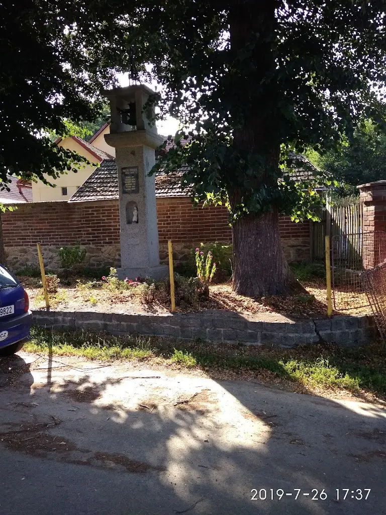 Karel Zika_Hospůdka U Dáši_Votice_review