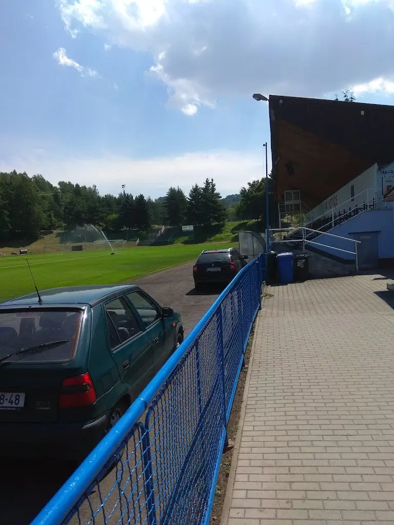 Martin Spáčil_Hospoda na hřišti_Votice_review