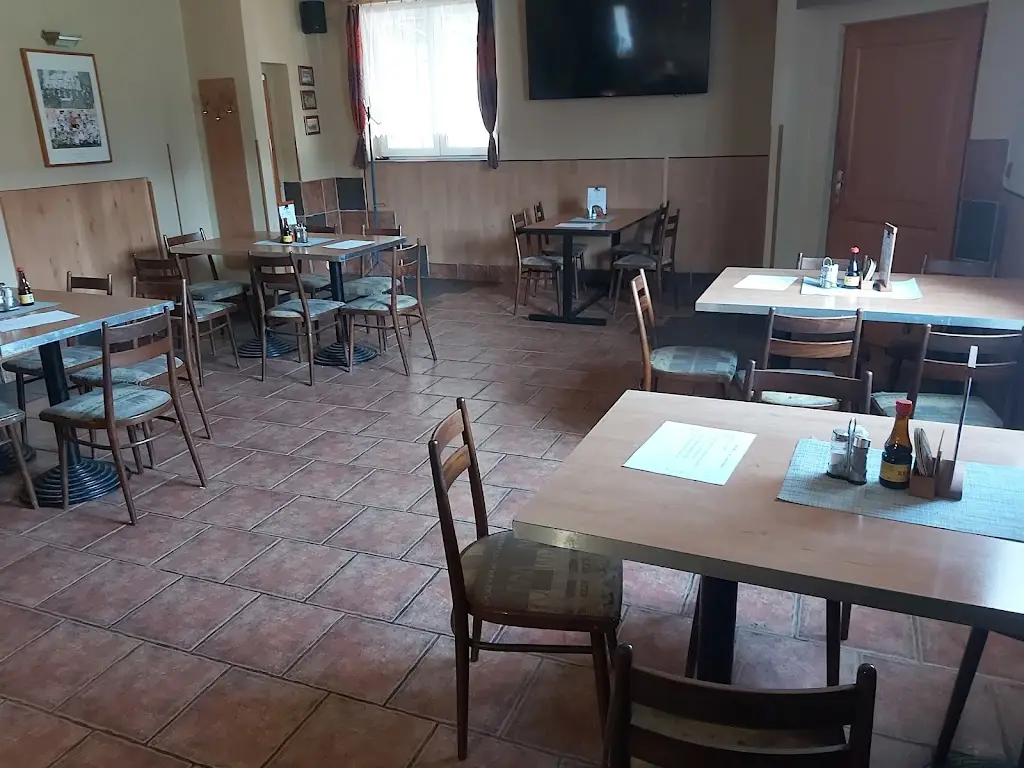 Hospoda na hřišti restaurant in Votice
