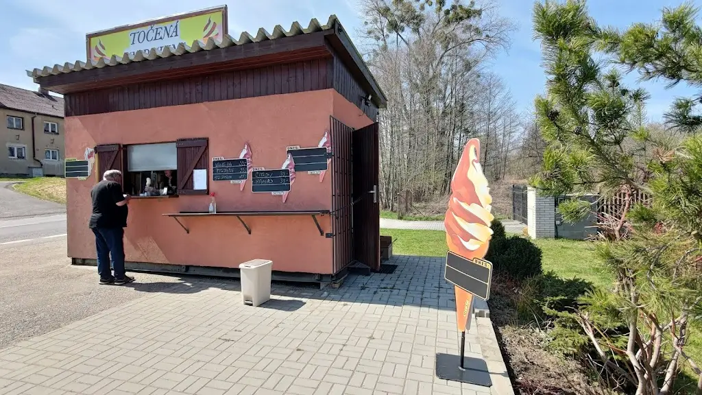 Stánek se zmrzlinou_Votice_slider_image_3