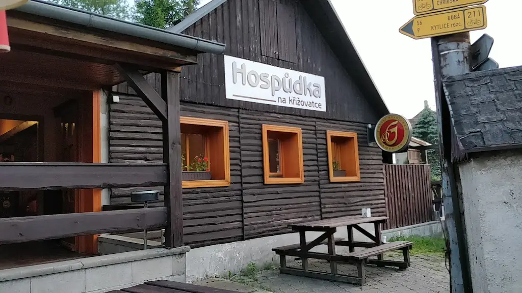 David Meggers_Hospůdka na křižovatce_Chřibská_review