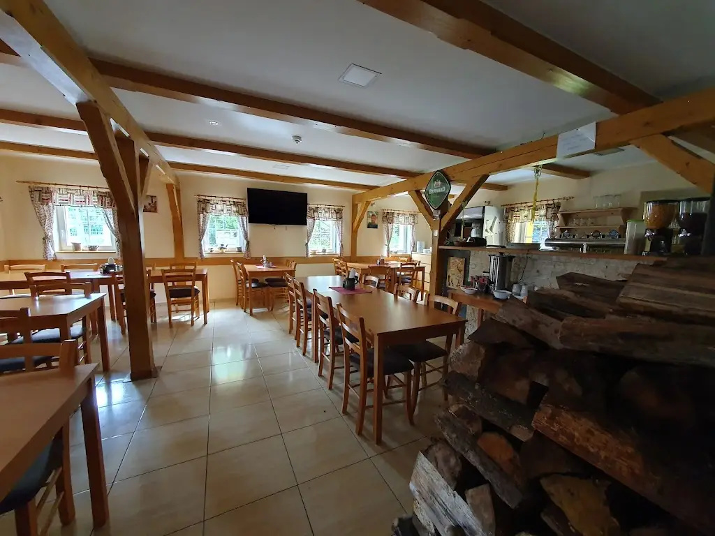 Restaurace U Vyhlídky restaurant in Chřibská