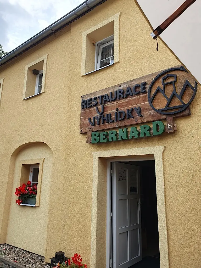 Restaurace U Vyhlídky_Chřibská_slider_image_3