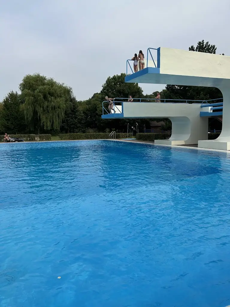 Carolina Kodl_Autokemp Bílina_Bílina Kyselka_review