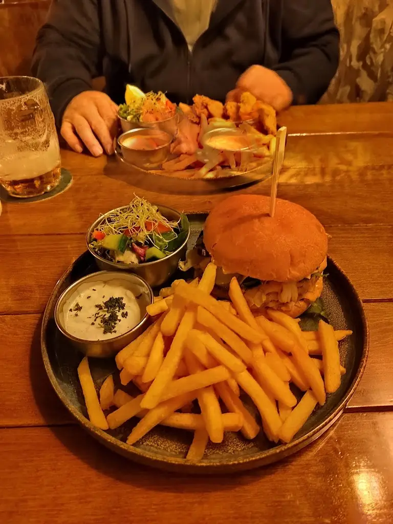 Viktorie Černoskutová_Restaurace Bašta_Bílina Kyselka_review