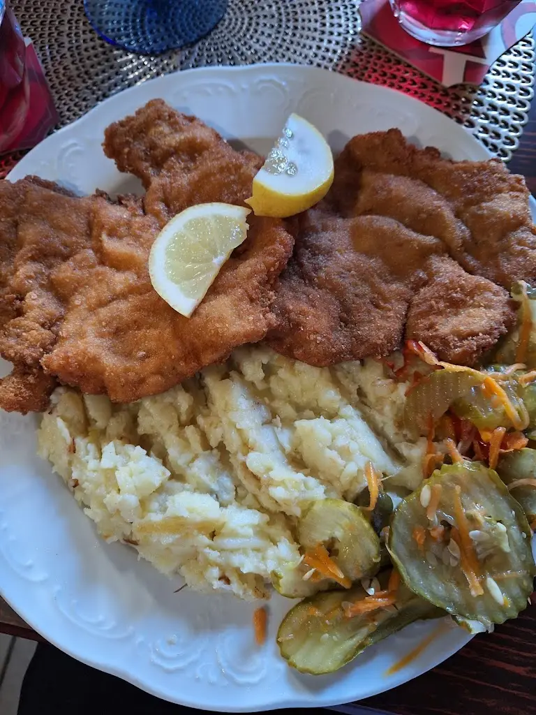 Ladislav Stárek_Restaurace a Penzion Schellberger_Dolní Podluží_review