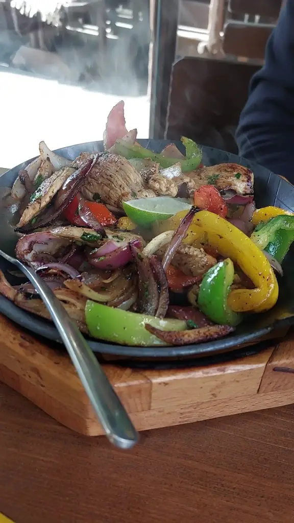 Pepe Lopez_Chomutov_slider_image_2