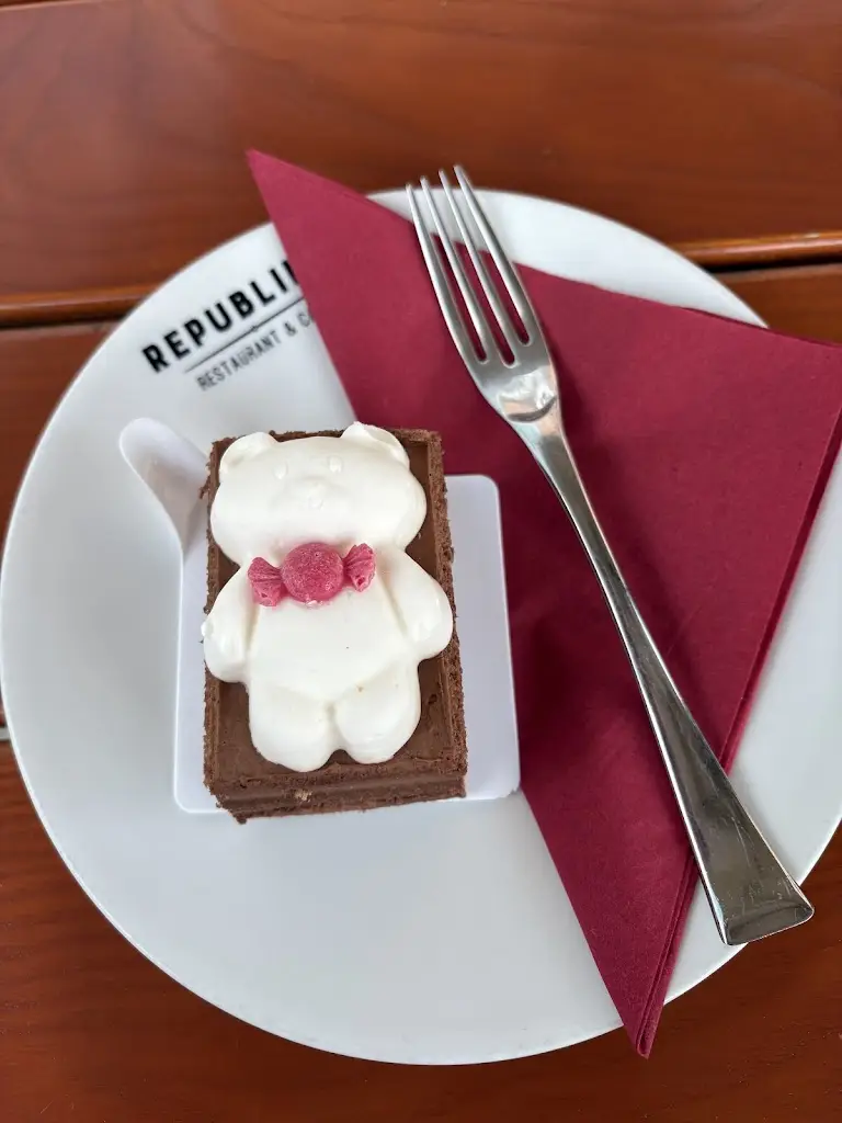 Petra Mikulasova_Restaurace Republika_Chomutov_review