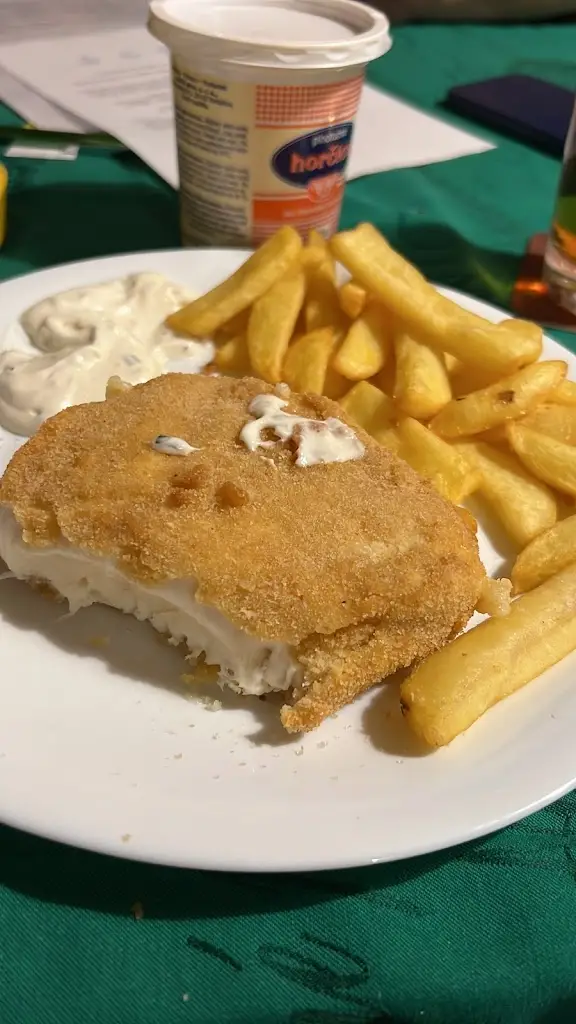 Tomáš Hanousek_Hostinec Úbislav_Stachy_review